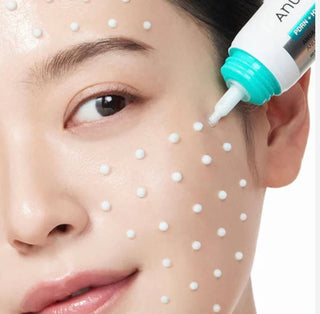 Anua PDRN Hyaluronic Acid 100 Moisture Cream in a 60mL jar, showcasing creamy texture and hydrating skincare formula.