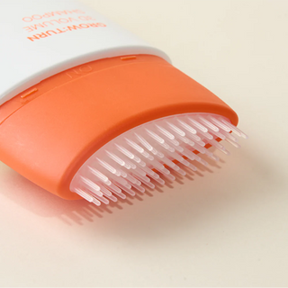 Lilyeve Grow Turn 3D Volume Shampoo bottle showing the product label, designed to add volume and thickness to hair.