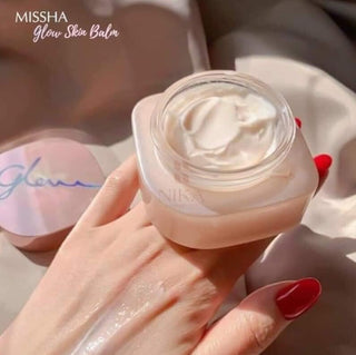 MISSHA Glow Skin Balm in 50ml jar, featuring a smooth, nourishing skin balm with a glossy finish, designed for radiant skin.